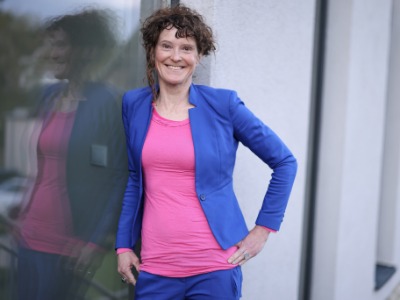 Porträt von Mira Bernhart